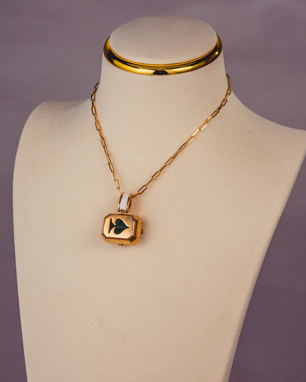 The Getaway Pendant