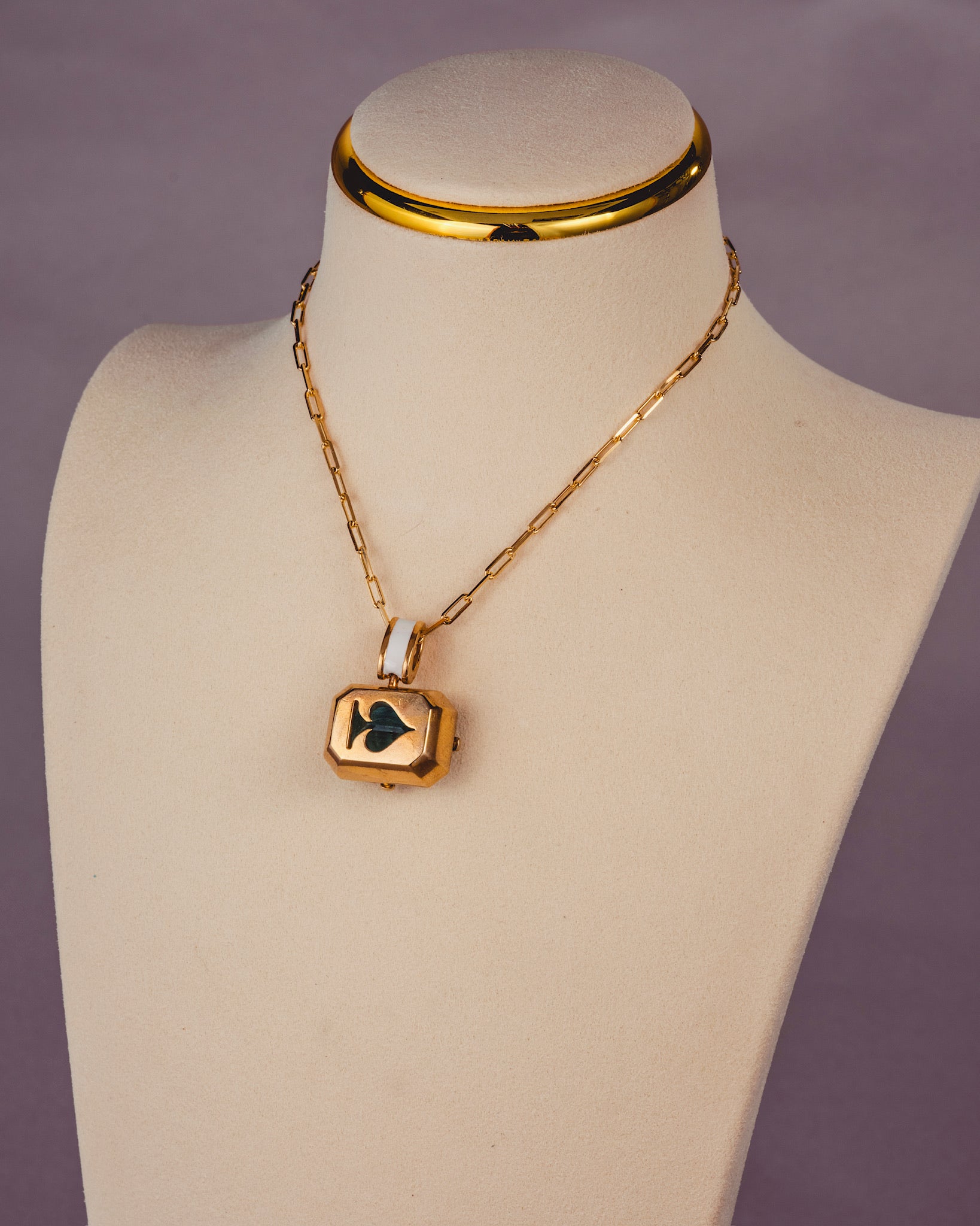 The Getaway Pendant